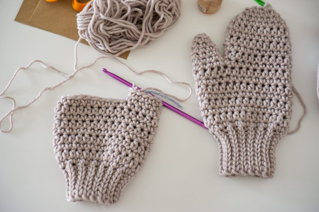 jak zrobić proste rękawiczki na szydełku Kreatywne Babki